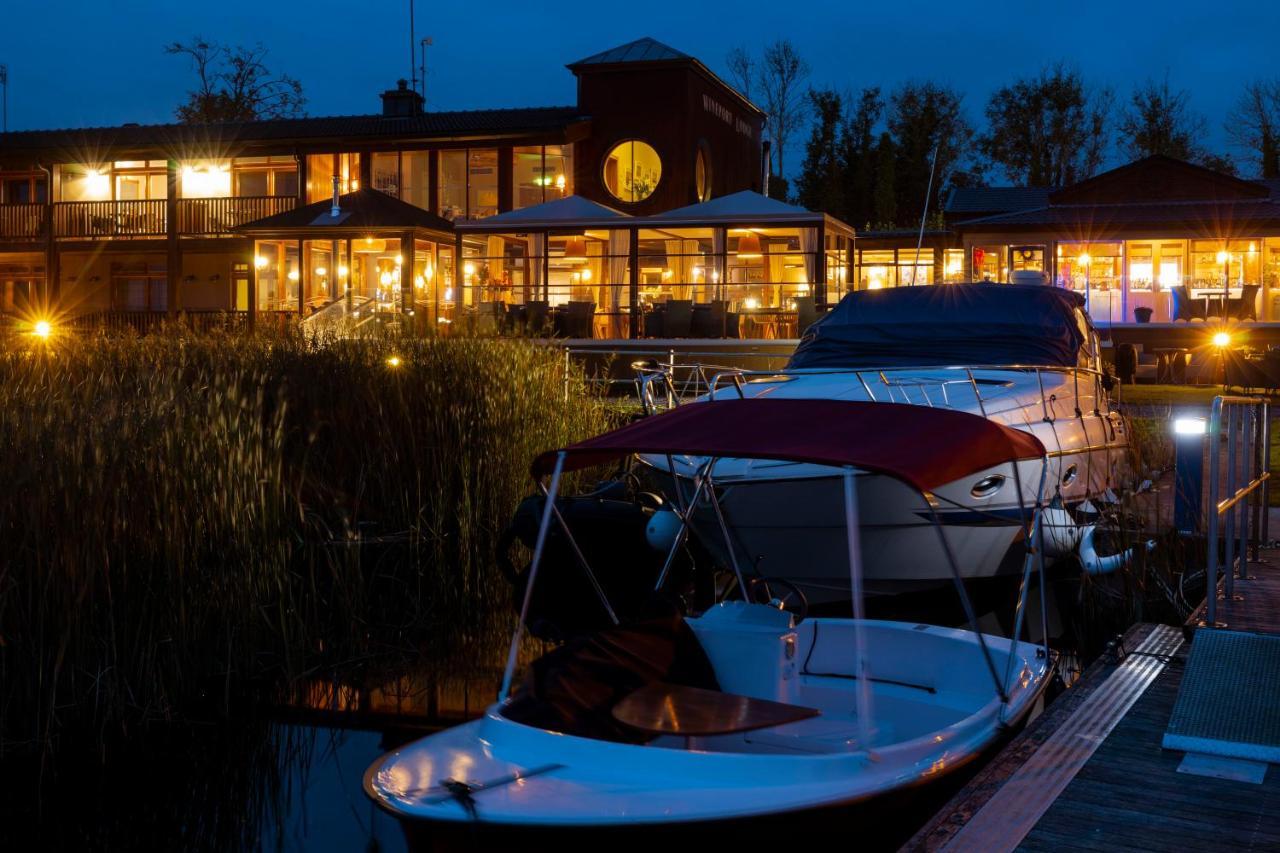 Wineport Lodge Glasson Exterior photo