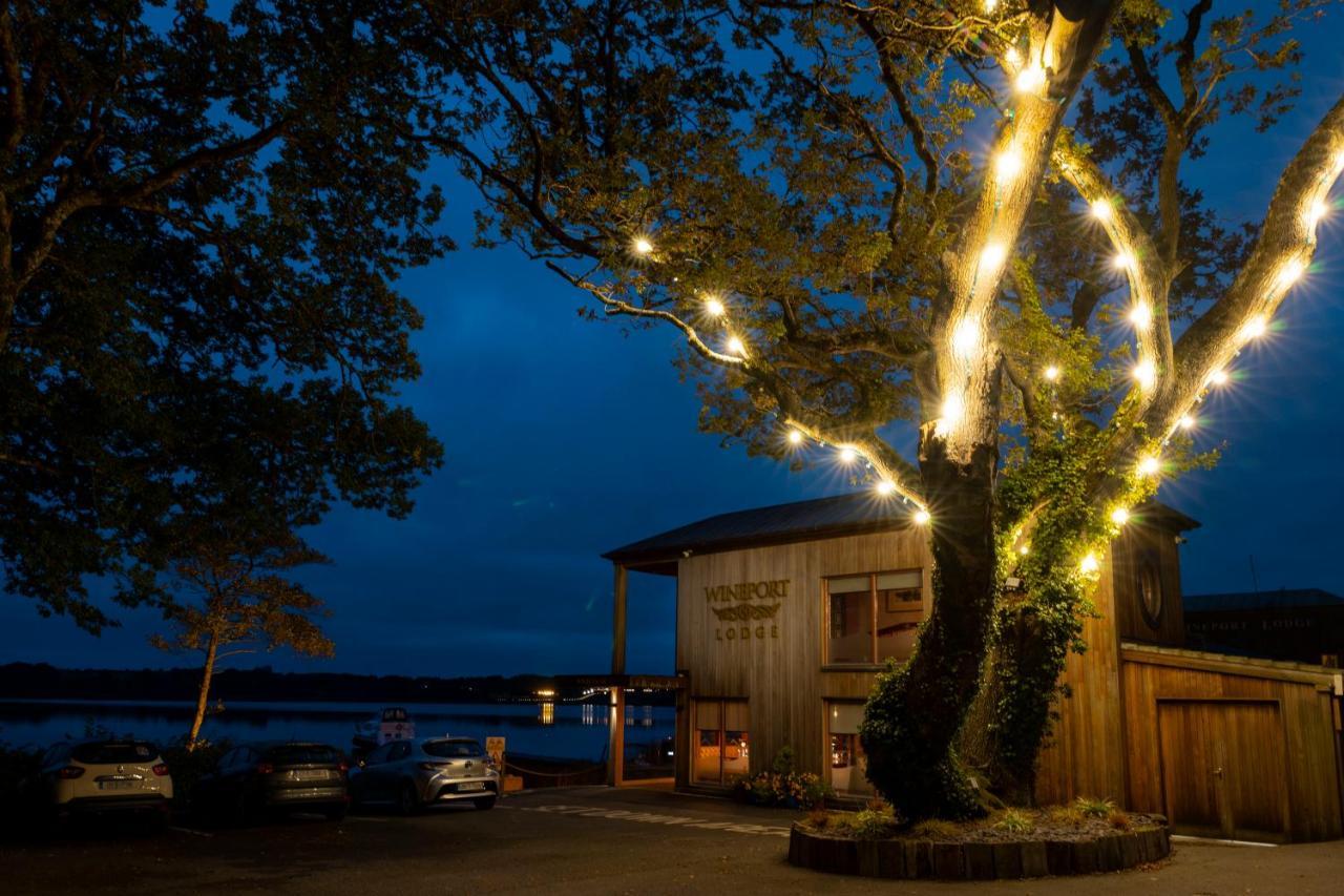 Wineport Lodge Glasson Exterior photo
