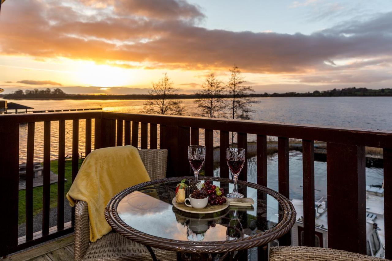 Wineport Lodge Glasson Exterior photo