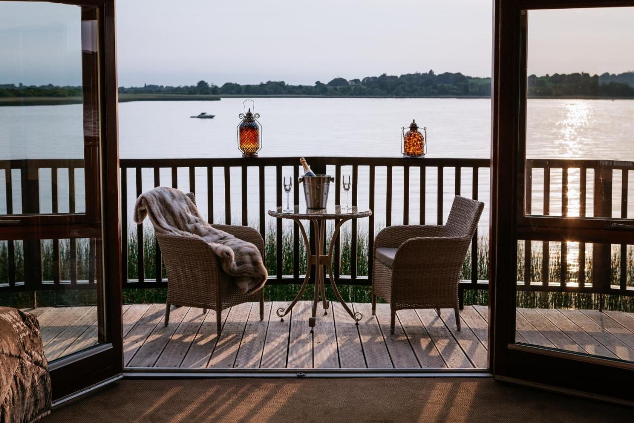 Wineport Lodge Glasson Exterior photo