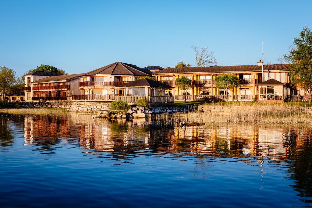 Wineport Lodge Glasson Exterior photo