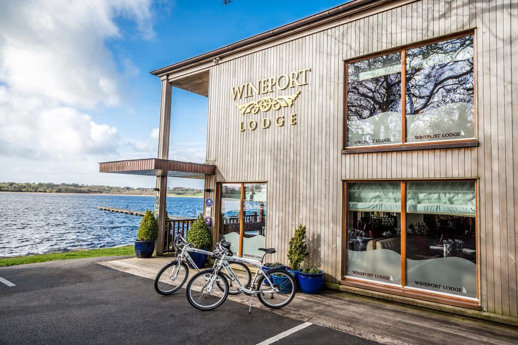 Wineport Lodge Glasson Exterior photo